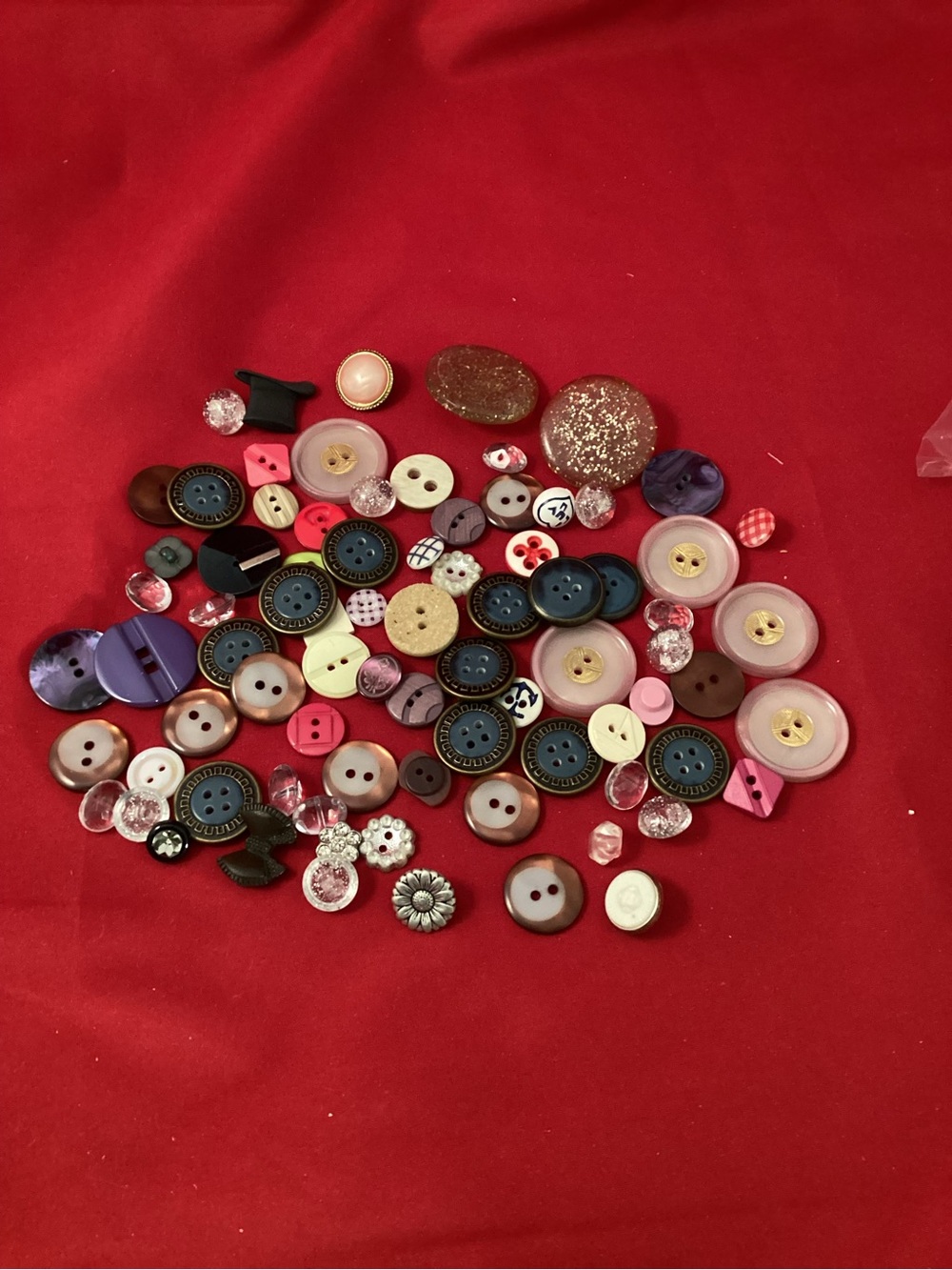 86 grams of fun Assorted Buttons